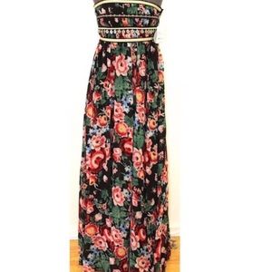 🆕 Pearl black multi gypsy dress